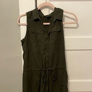 Banana Republic Size 4 Dark Green Romper
